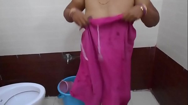 Indian Aunty With Boyfriend In Hotel thumbnail
