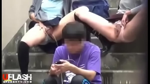 Play MP4 - peeing public