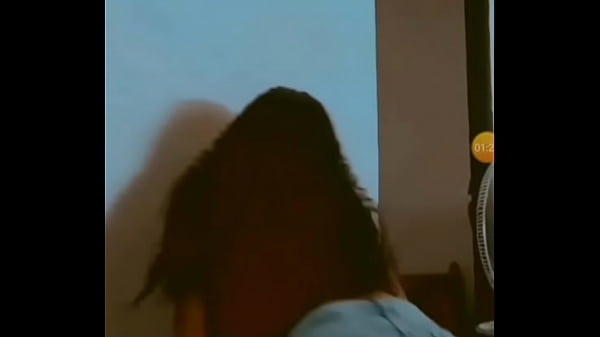 Novinha Pretinha Safada Dancando Funk De Shortinho Socado thumbnail