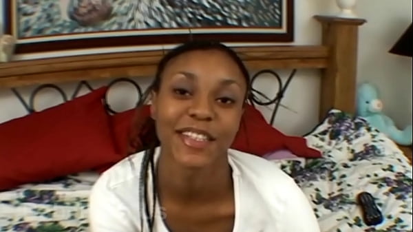 Ebony amateur girl 