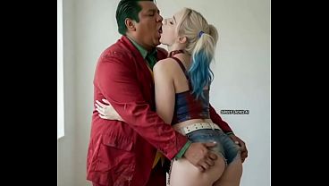 Vivimos En Una Sociedad Donde SI NO HAY CONDON A LA MANO MEJOR TE VIENES EN SU ANO!!! UN HOMBRE NORMAL CON SUERTE LE LLENA EL CULO A ESTA CHICA COSPLAYER - [AI GENERATED]