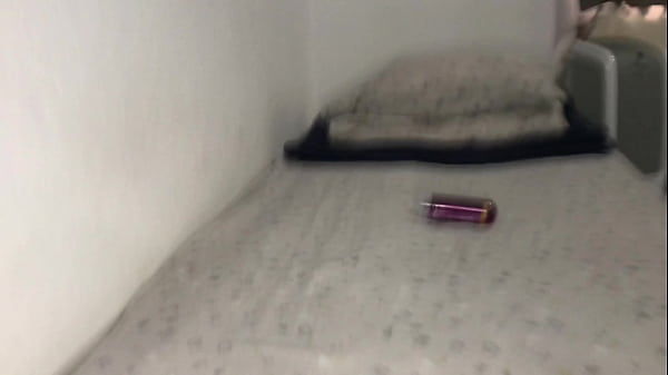 Nonton My Cuckold Beating Off Completely On Network 1 thumbnail