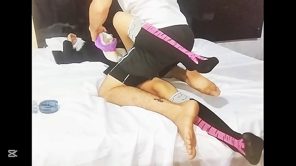 Abby atrapada y follada por polla gruesa 