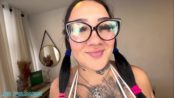 Gordinha Bucetuda Desidratou De Tanto Gozar thumbnail