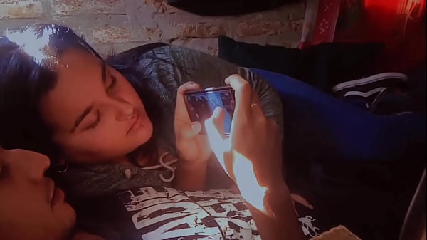 Tremenda Chupada De Pija Mientras Juego Videojuegos Me Hace Perder La Partida thumbnail