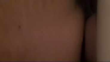 Me Saca Un R&iacute;o De S&eacute;men Mi Amante Sint&eacute;tico En La Taza Del Ba&ntilde;o thumbnail