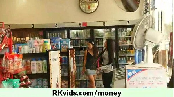 Show us some pussyI ll give you cash 18