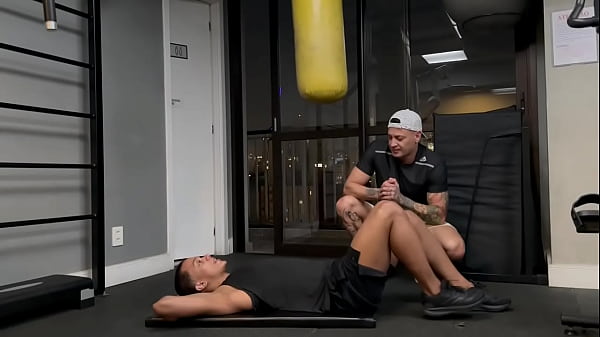 Play MP4 - botei o meu parceiro de treino pra me pagar um boquetao