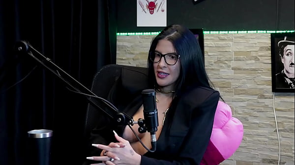 Play MP4 - Sempre quis o que d&aacute; tes&atilde;o&comma; ficou a vontade na produtora&comma; tem muita censura nas redes&comma; e foi a primeira vez que fez dp - Leticia Braga &lpar;WATCH ON&colon; SHEER&sol;RED&rpar;