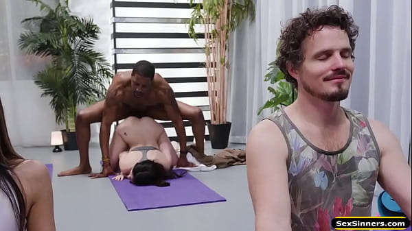 SexSinners.com - Black yoga teacher fucks petite student
