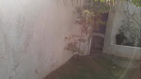 Corno manso pega sua esposa gravida com encanador_. PatyBumbum - Bruxo Fire