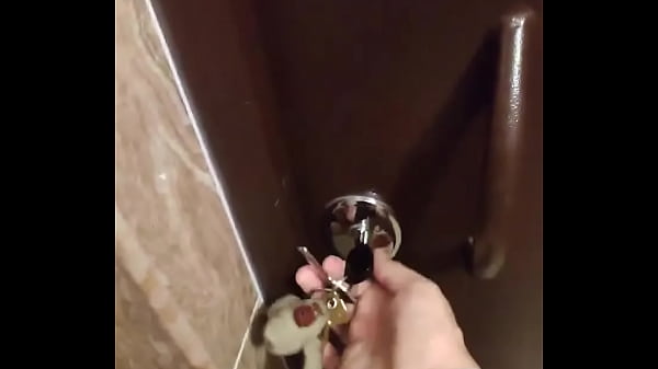 Play MP4 - Sex with a beautiful girl in the shower