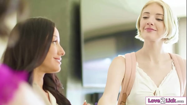 Milfcan resist her_friends_teens kiss