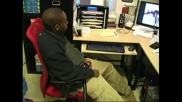 Straight Black Dude Is In The Chair thumbnail