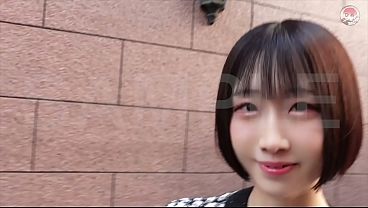 Secret Hotel Affair &amp_ Striptease Tease / 【禁断のホテル密会】ベッドでの生々しい経緯トークと、素っ裸になる瞬間までの極上焦らし/デカチン男優 前編(素人個撮ひめ)