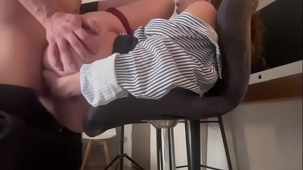 Rica cogida en la oficina 