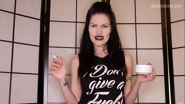 Fetish Cigarette Moment thumbnail