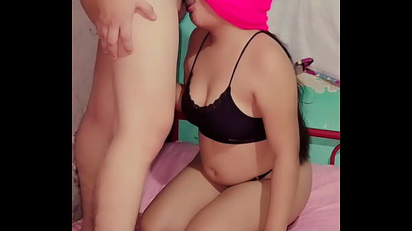 Chica se traga todo mi semen despues de una rica mamada de verga