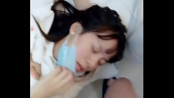 địt bạn g&aacute;i tung lồn 