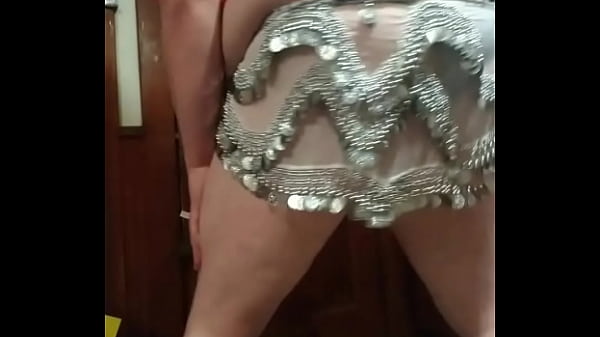 Crazy sissy bitch dancing 