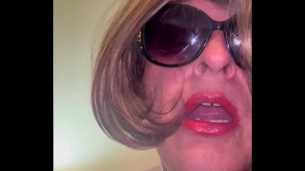 CD Nikki up close smoking to make you cum