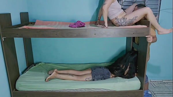 Sil&ecirc;ncio em cima segredo em baixo 