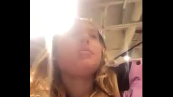 Play MP4 - Masturbate in taxi and mall