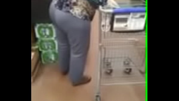 Big booty granny candid 