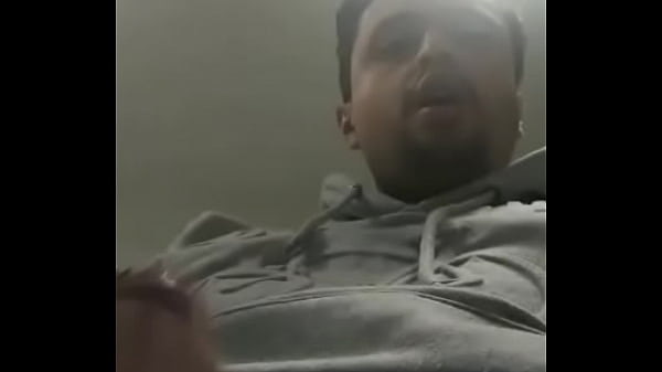 A straight man cum looking my ass 