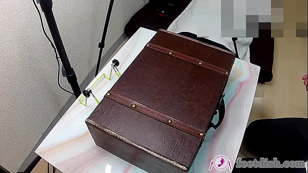 Feetdish Vol 2_Lilly Secretary_Feet Box6 6