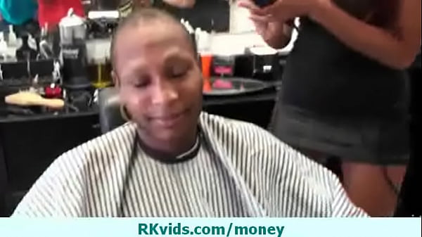 Nonton Busty Amateur Listens To The Money Talk 1 thumbnail