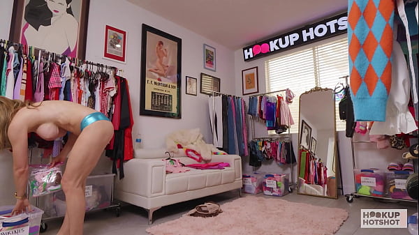 Milk-Tank Blonde Cory Chase Hooks Up With Bryan Gozzling! 