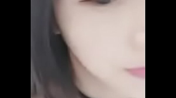 長相很是清純漂亮美女嫩妹大秀揉奶扣穴