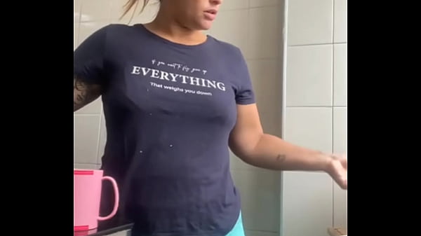 Você cairia de boca nessa_xota grande ou_tem nojinho de bucetão