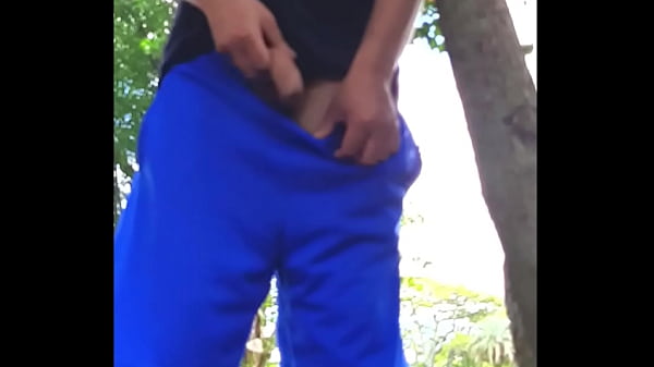 Swinging my cock at the park almost got caught 