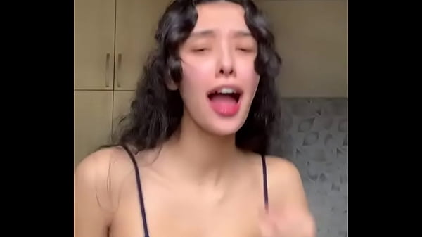 Show here big tits