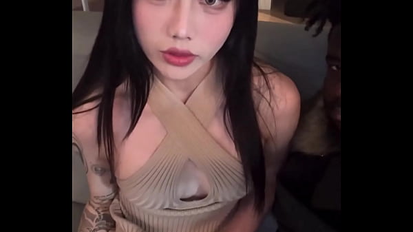 Play MP4 - 仙女棒和巧克力棒比谁更快 完整版视频私信