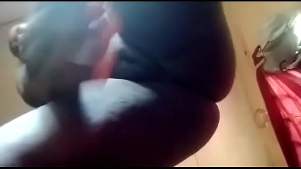 Play MP4 - twerking slut part 3