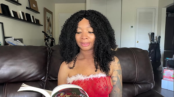 Play MP4 - Eva Parker Reads Christmas stories Day 1 of 5