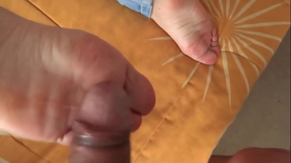 Play MP4 - Stepbrother masturbates with my ass&comma; he sticks it in my ass and I get a big cumshot