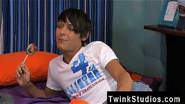 Gay fuck The bombshell is slurping and sucking his hefty colorful man 
