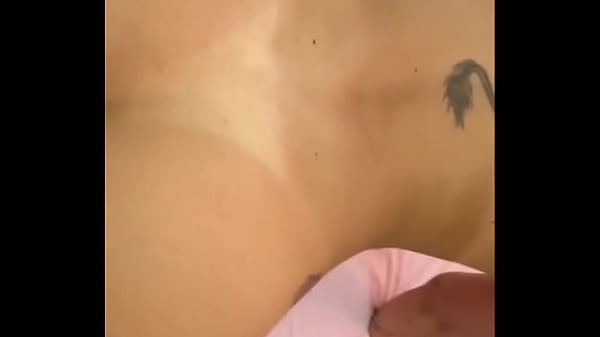 S&oacute; quem j&aacute; sentiu essa rebolada sabe como ela &eacute; viciante e sabe como eu sou uma boa putinha v&iacute;deo c 