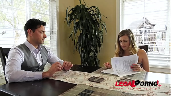 Barely_legal hot teen Carolina_Sweet gets her wet pink_drilled_balls deep GP667