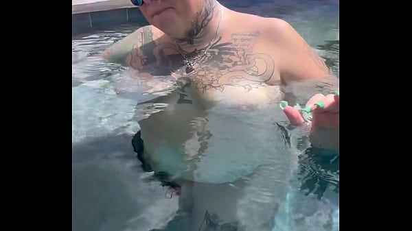 I always make a splash cum check it out 