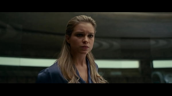 O nome dessa novinha é otinifnI