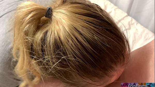 Play MP4 - Stepson gets caught watching stepmom naked