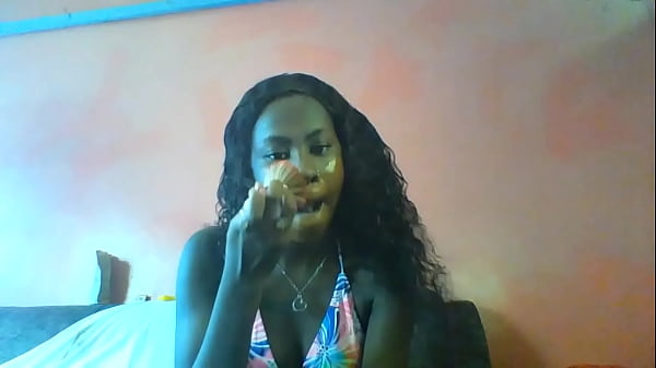 Nonton Black Girl Make Up Fetish! thumbnail