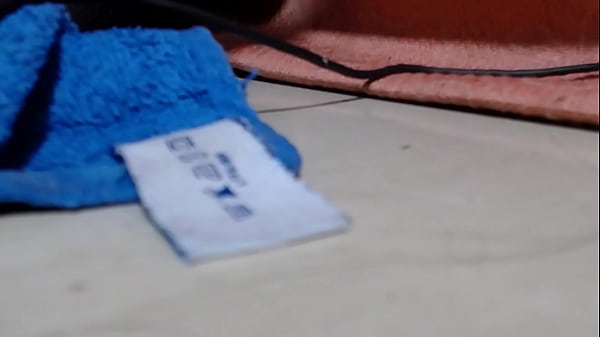 Nonton Femme En Chaleur Essaye La Bite De Son Pote thumbnail