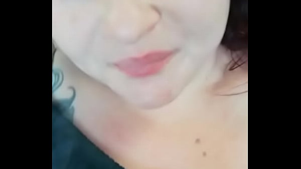 Play MP4 - BBW BananaSmashLee blows white clouds