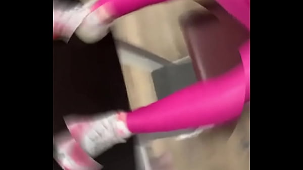 Here is your daily reminder to not skip leg day if you can walk normally after your leg day then you need to train 